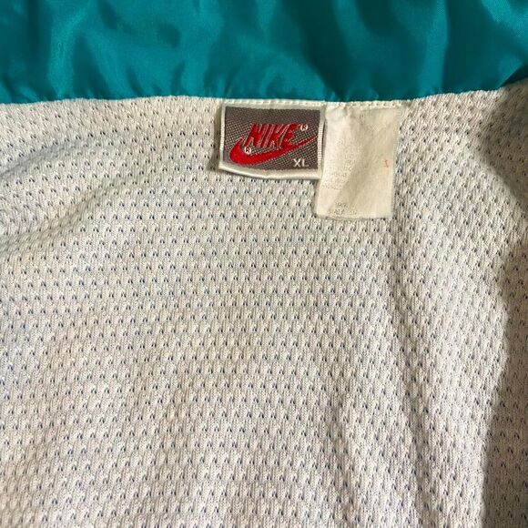 Vintage 90's nike track jacket in XL. Excellent condition! - Picture 2 of 3